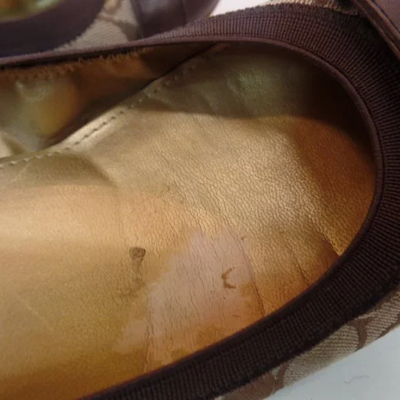 Coach Chelsey Signature Logo Fabric Brown Leather Flats Goldtone Hardware Sz 8 - Picture 12 of 15